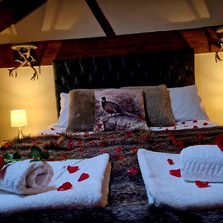 The Hamilton - The Studio Luxury Holiday Let'S Scorton  Bagian luar foto